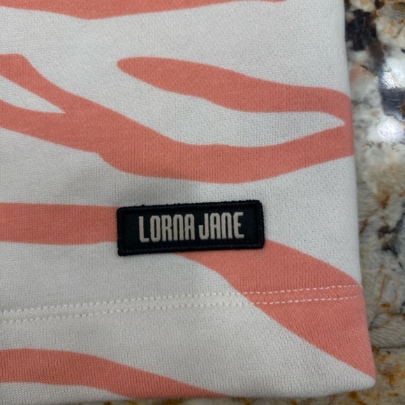 Lorna Jane Voltage Sweat Shorts - Picture 6 of 7